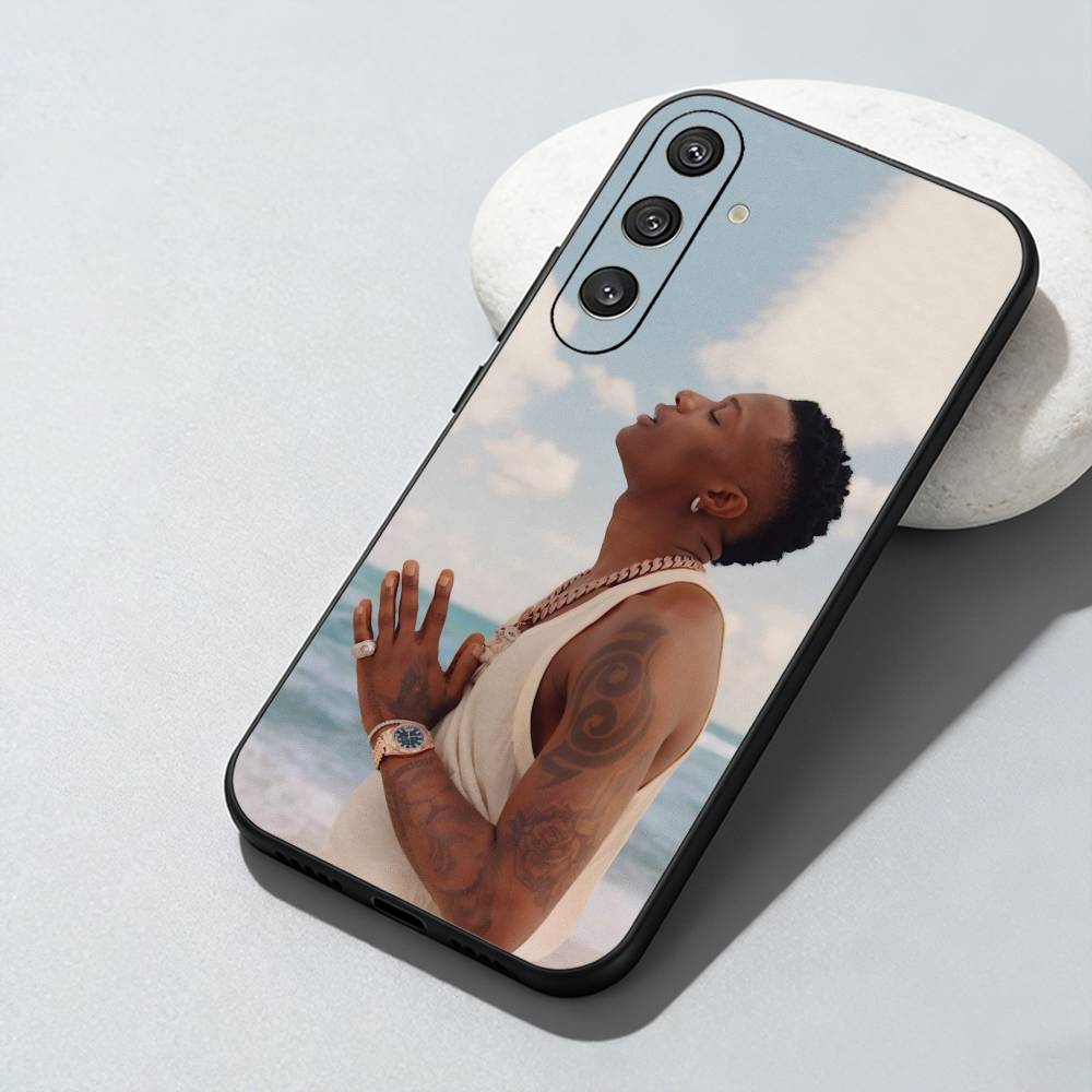 Big Wizz-z W-WizKid E-Essencee - đánh giá và giá Phone Cases Big W